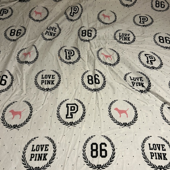 Victoria’s Secret Pink Monogram Full Sheets Rare ON HOLD DO NOT BUY - Picture 3 of 7